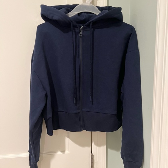 NWT ZARA LIMITLESS CONTOUR COLLECTION 11 CROPPED SWEATSHIRT SIZE S 5584/433/430 - Picture 5 of 6